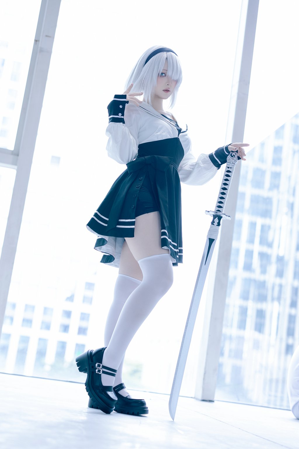 人气Coser@屿鱼 2B萤火虫场照 [16P/96MB] 网红写真-第3张