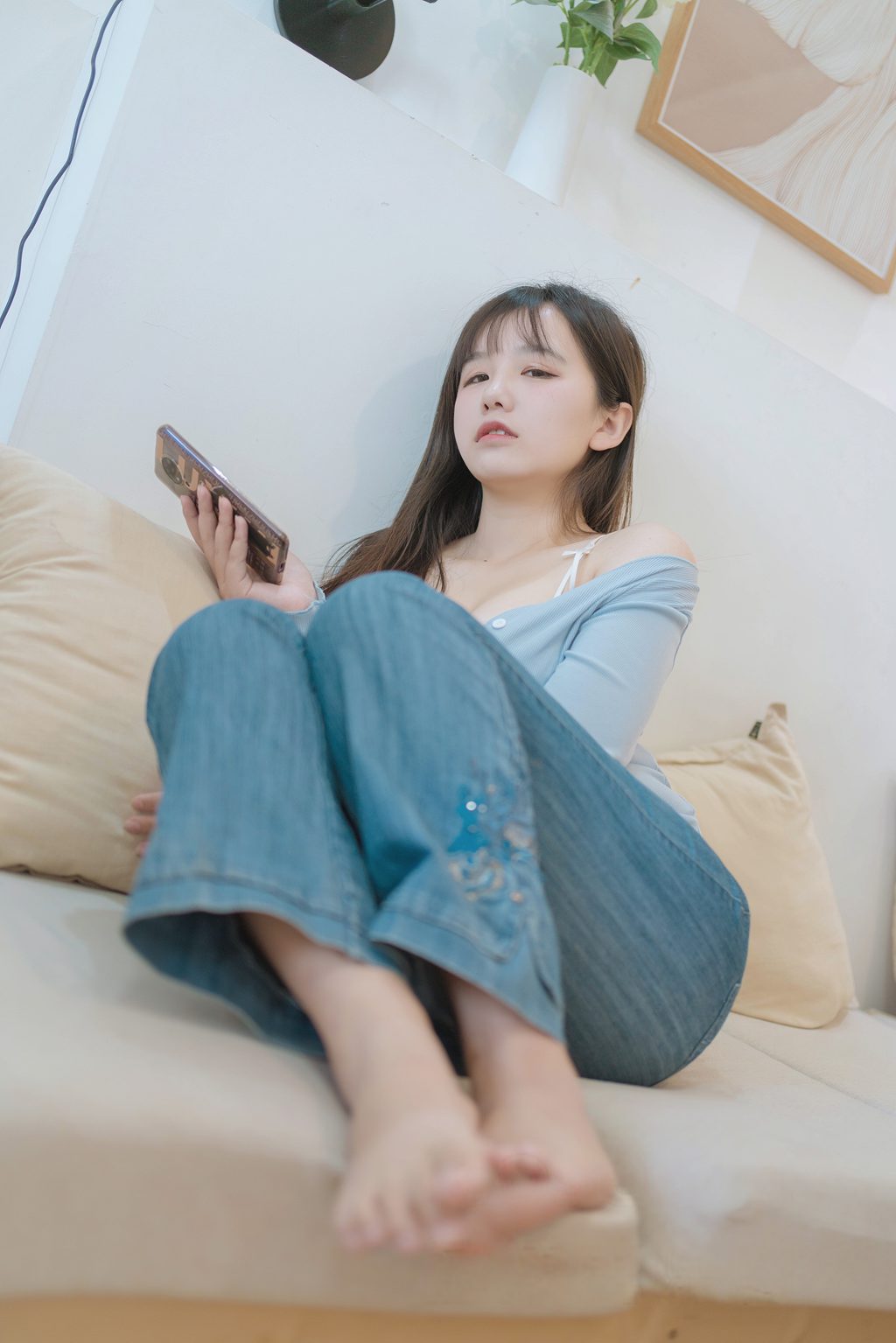 人气Coser@阿半今天很开心 住在隔壁的太太 [37P/222MB] 网红写真-第3张