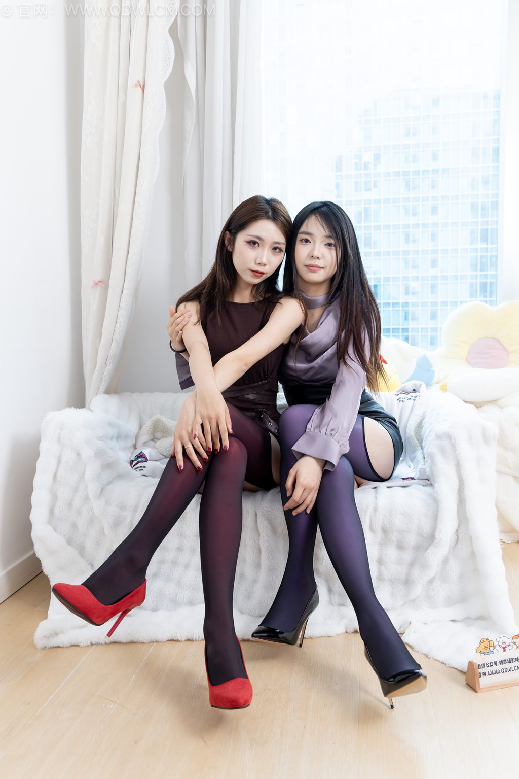 物恋传媒 NO.2771 泡泡&青提-成熟姐姐爱上我 [166P/1V/5.62G] 其它写真-第4张