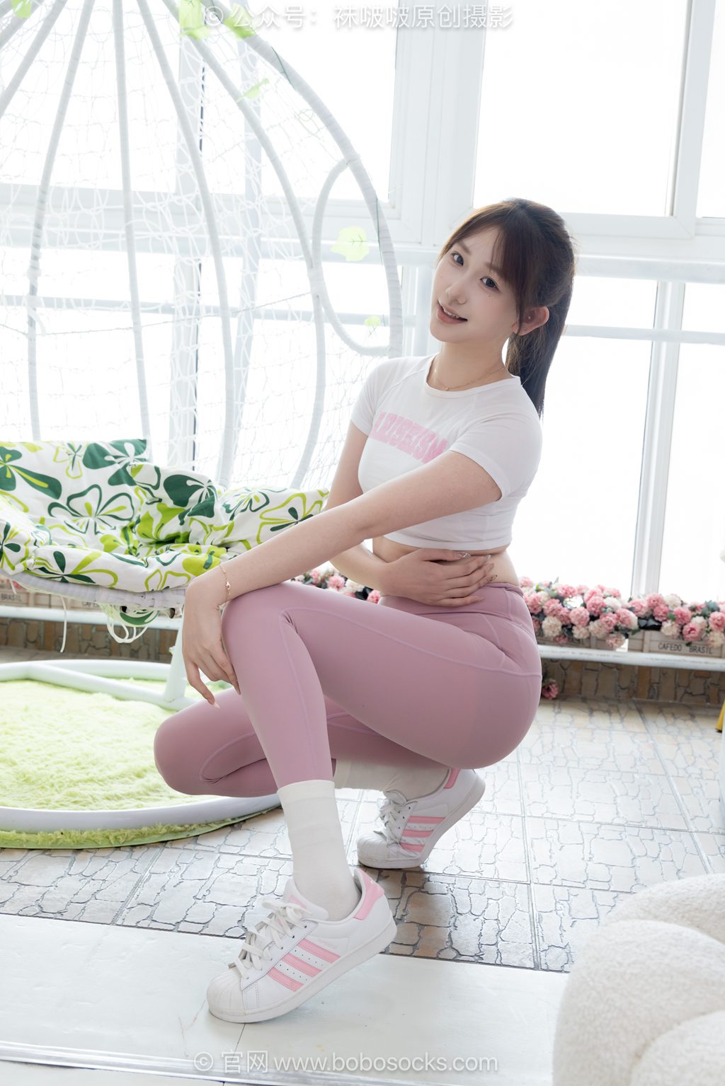 [BoBoSocks袜啵啵] NO.730 香菜-板鞋、纯白棉袜 [184P/1V/6.85GB] 年费专享-第2张