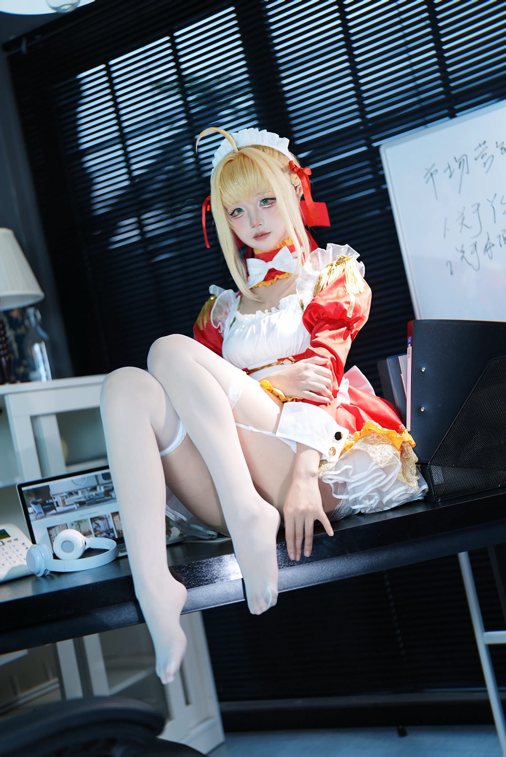微博红人Coser@五更百鬼 FGO 尼禄女仆 [25P/50MB] 网红写真-第2张