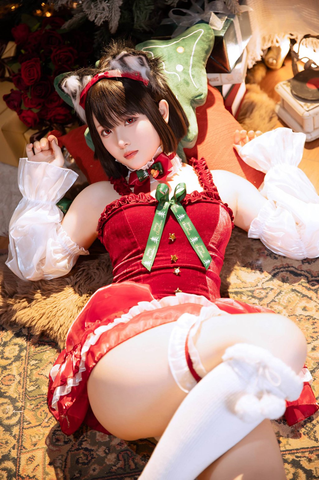 人气Coser@屿鱼 圣诞 [16P/46MB] 网红写真-第3张