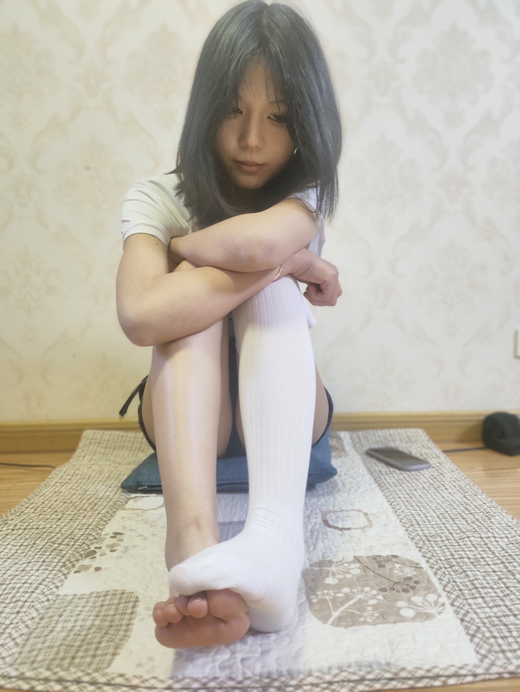 脚模面试脸足同框套路系列-第四季 011号素人[39P/1V/414MB] 年费专享-第1张