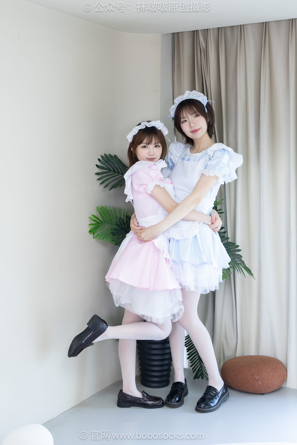 [BoBoSocks袜啵啵] NO.745 小甜豆&甜甜圈-女仆装、皮鞋、薄白丝 [160P/1V/5.87GB] 年费专享-第2张