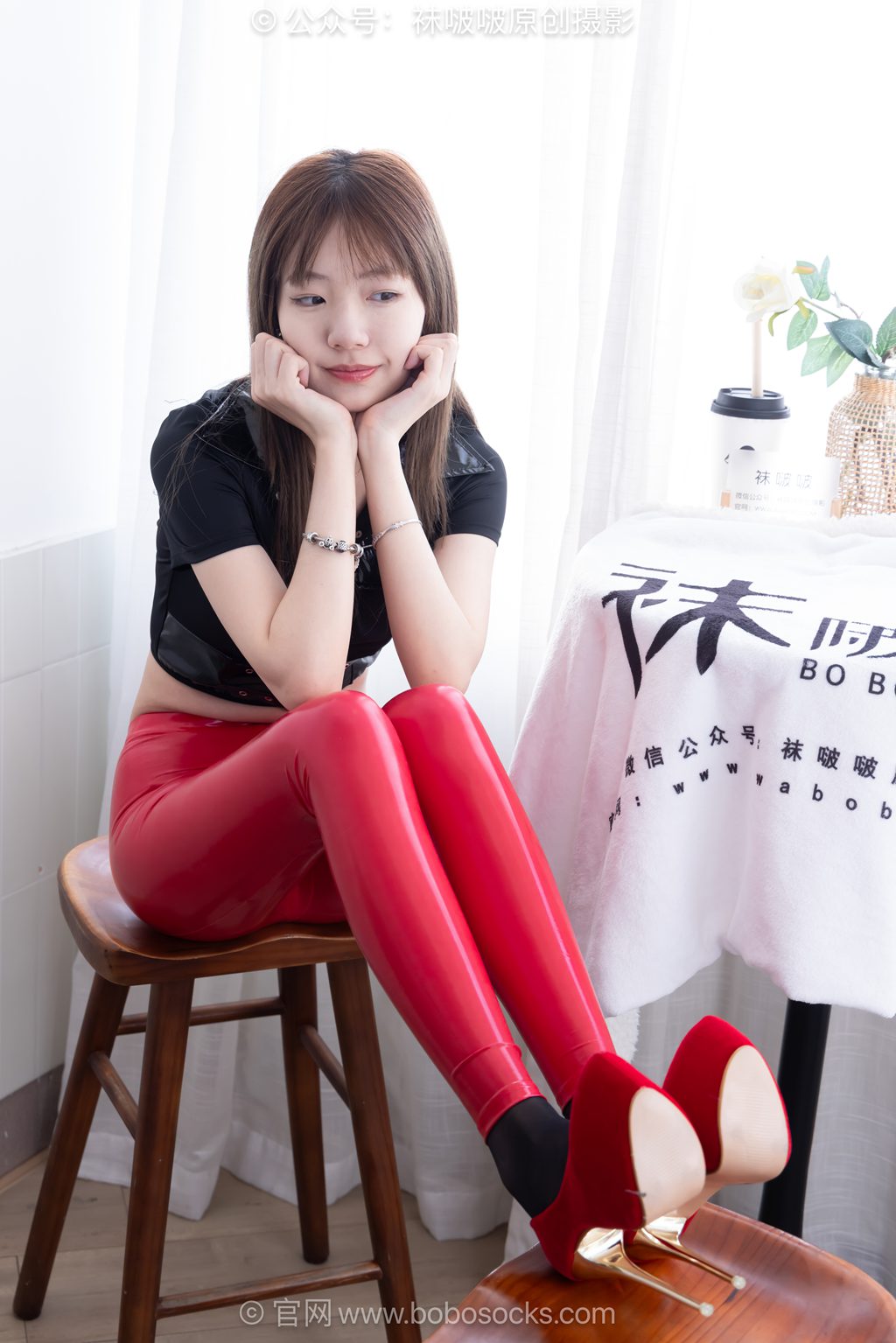 [BoBoSocks袜啵啵] NO.743 小甜豆-高跟鞋、薄黑丝、皮裤裤里丝 [240P/1V/7.10GB] 年费专享-第4张