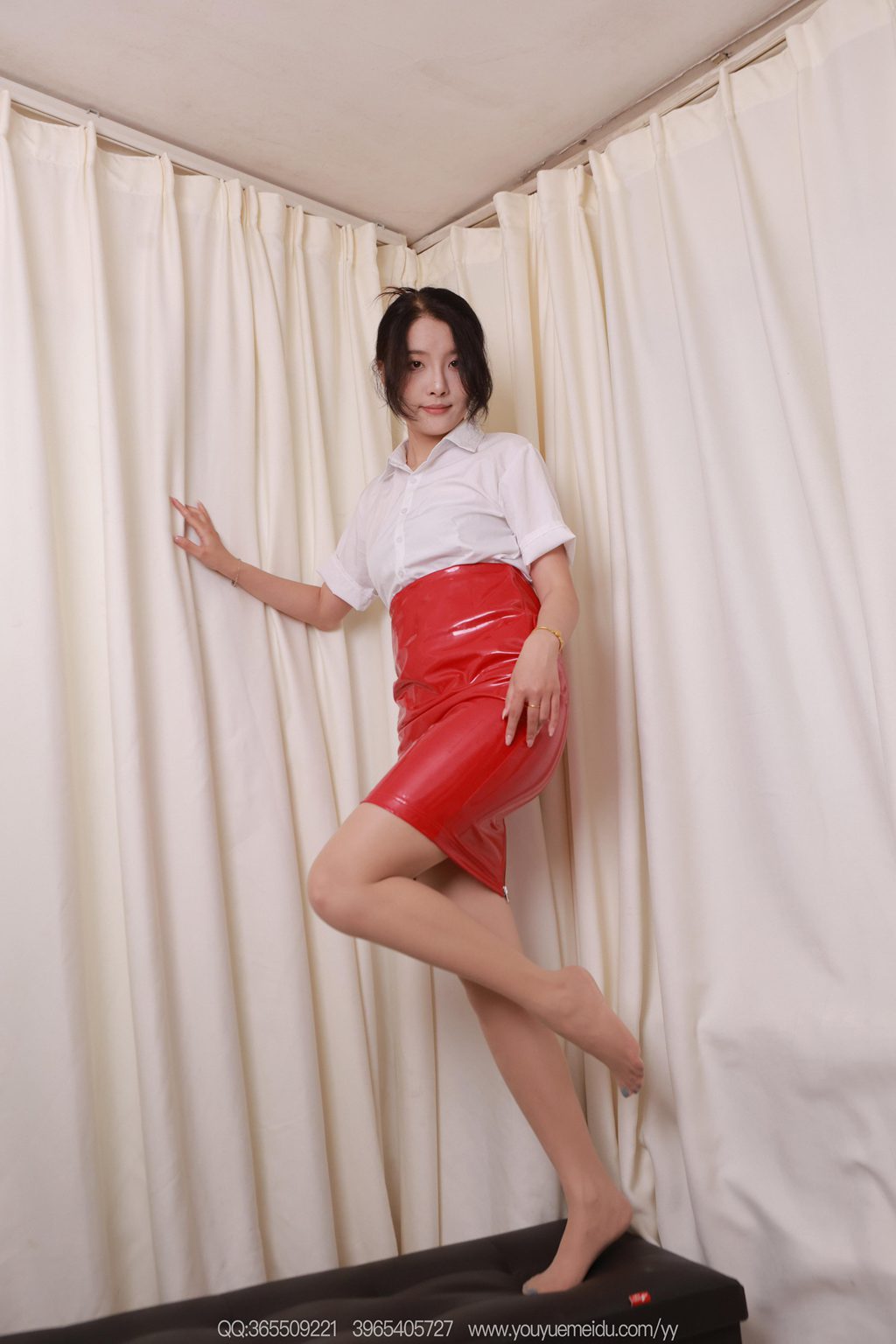 [IESS异思趣向] 2026.07.07 丝享家 2407 婉萍《火辣皮裙（下）》[90P/70MB] IESS异思趣向-第4张