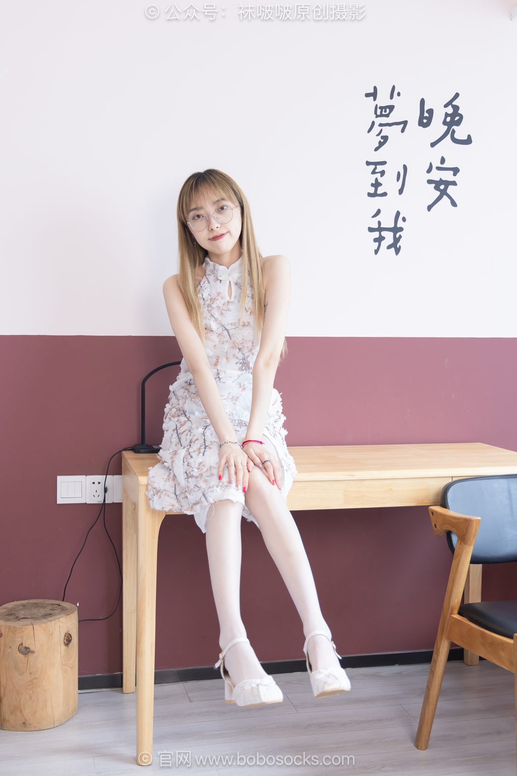 [BoBoSocks袜啵啵] NO.750 稚予-高跟鞋、薄肉丝、油亮薄白丝、旗袍 [153P/1V/5.55GB] 年费专享-第1张