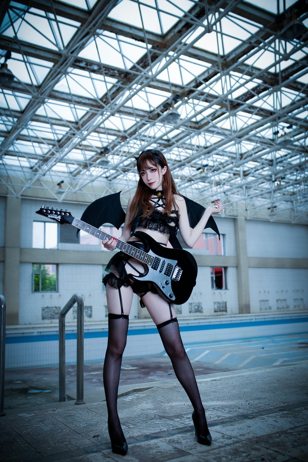 网红Coser@翎柒菜菜 –恶魔[24P-189.56MB] 网红写真-第3张