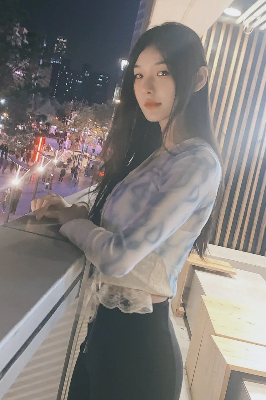 脚模面试脸足同框套路系列-第五季 003号-178美女设计师[2P/3V/3MB] 年费专享-第1张